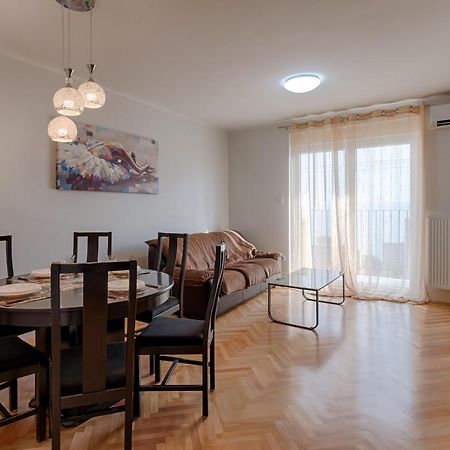 Two Bedroom Apartment Paris Rijeka Exterior photo