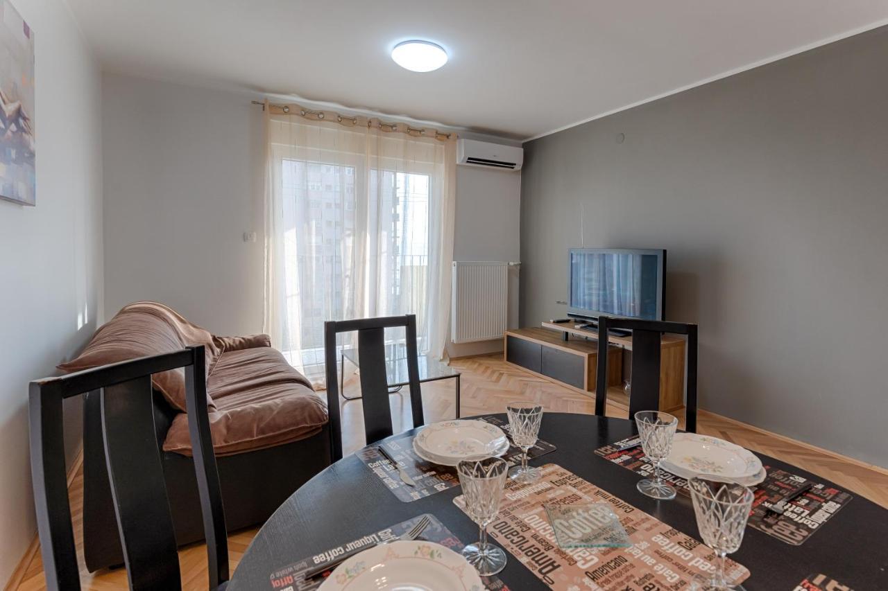 Two Bedroom Apartment Paris Rijeka Exterior photo